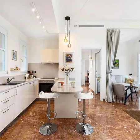 Appartement Maison Garavan - Somptueux 2 Pieces - Vue - Menton